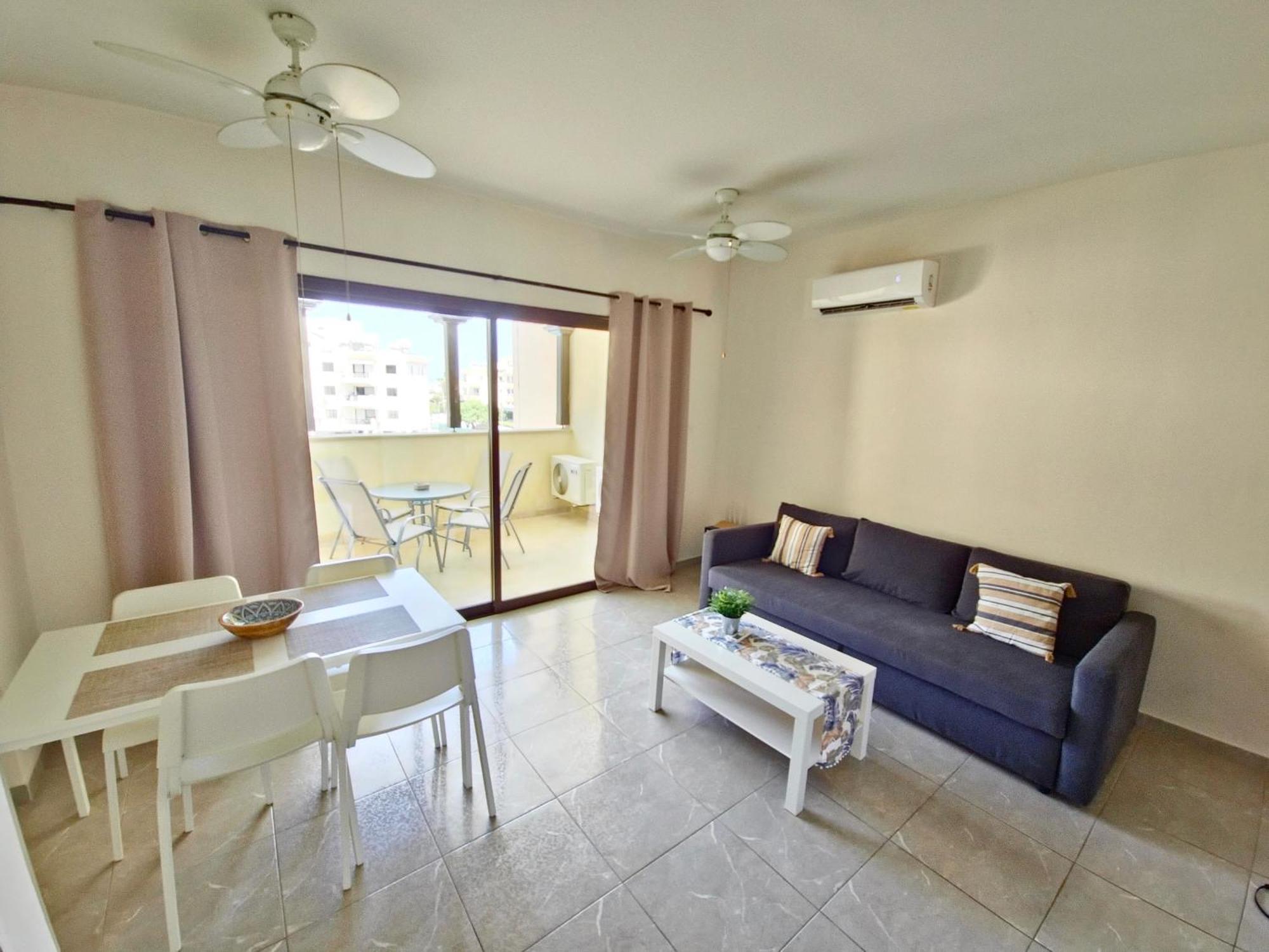 Апартаменти Queen Anna's Dream 1 Bedroom *